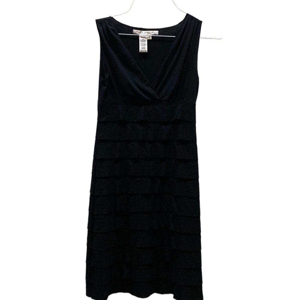Max Studio Black Ruffled Shift Sleeveless Dress Size Medium